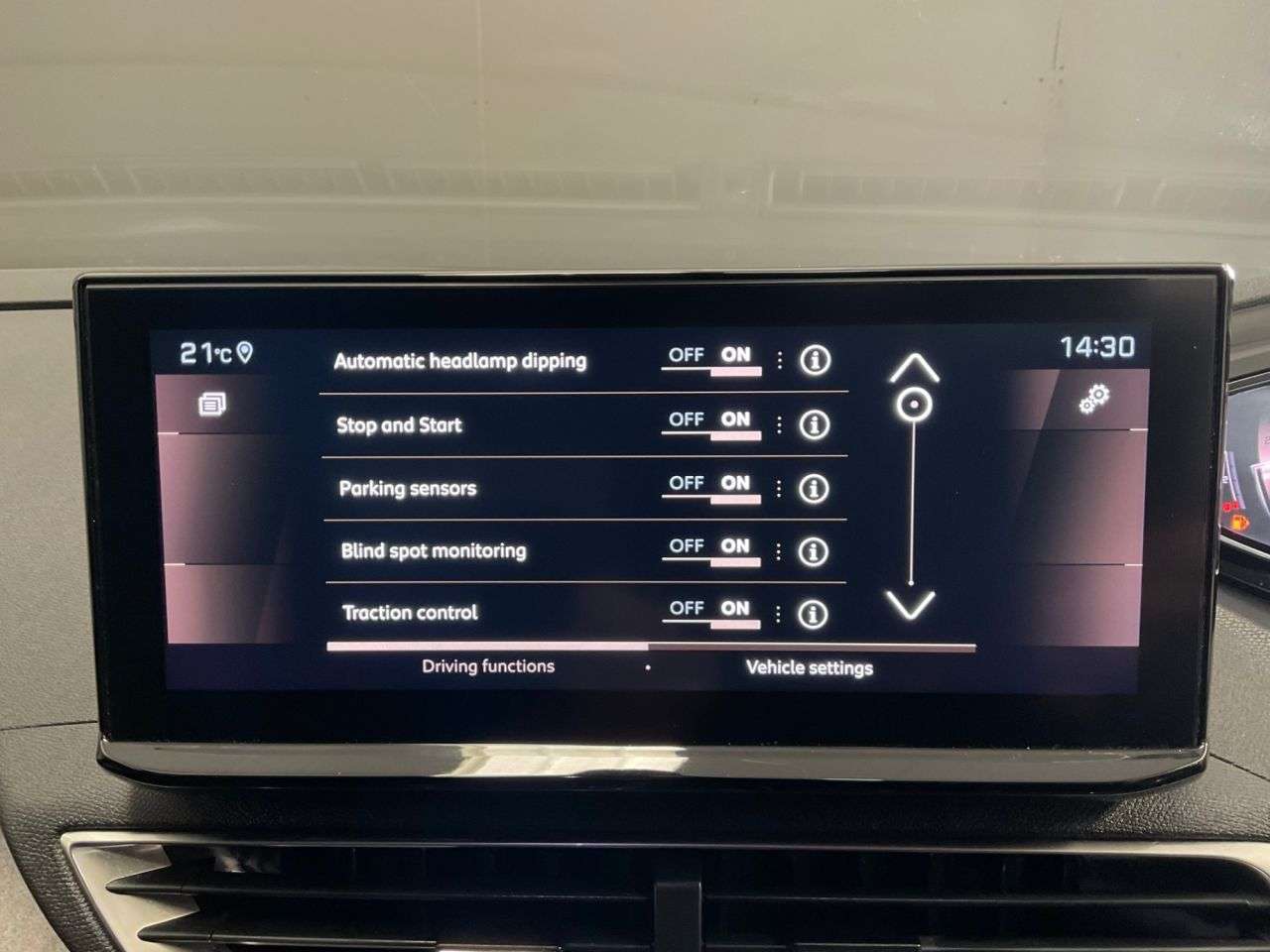 2022 PEUGEOT 3008 2022 PEUGEOT 3008