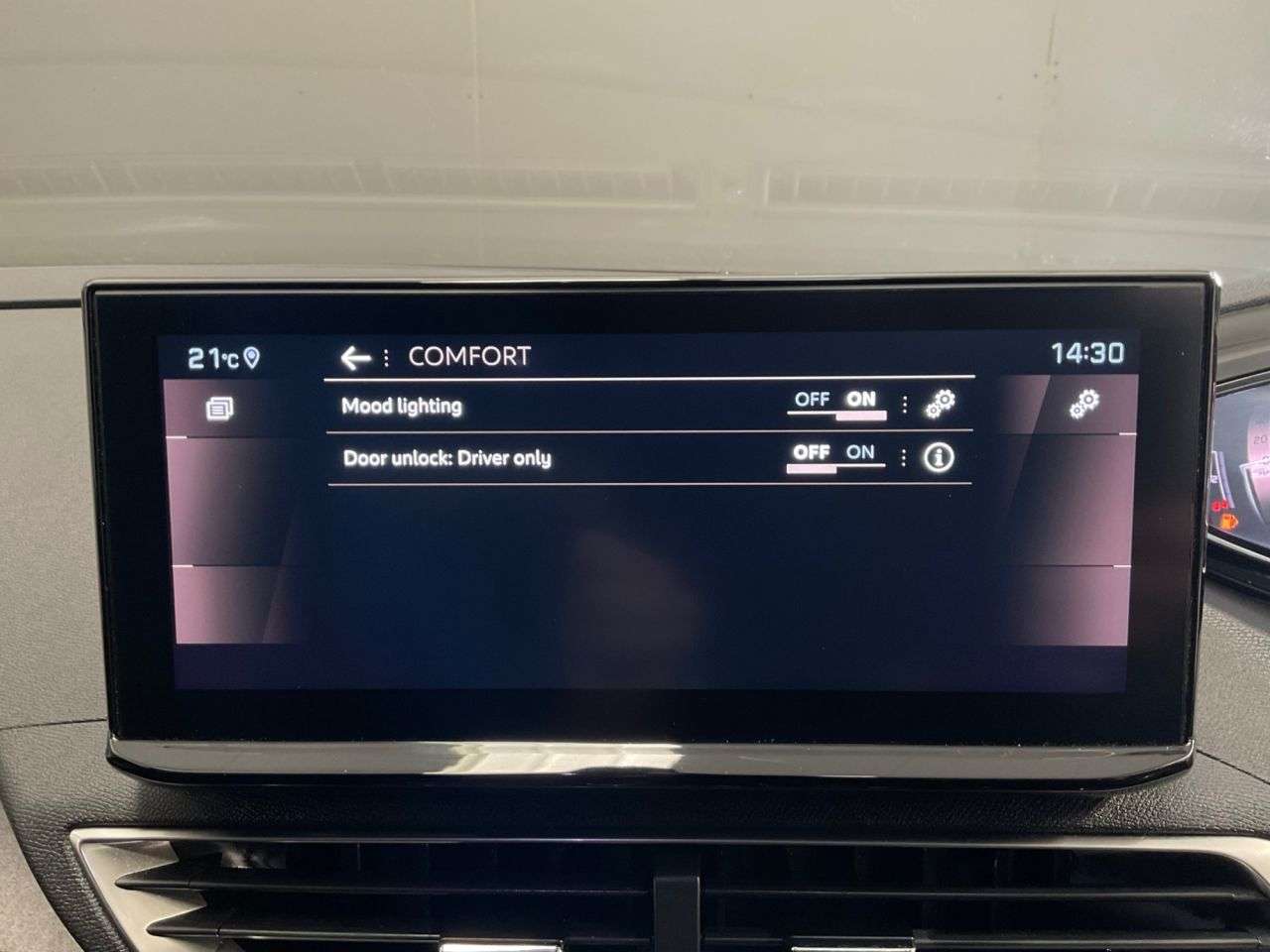 2022 PEUGEOT 3008 2022 PEUGEOT 3008