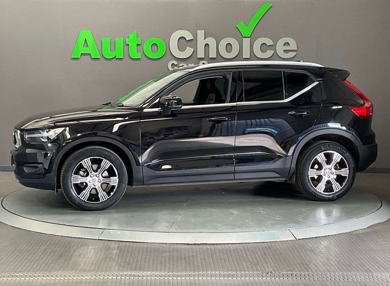 2020 VOLVO XC40 2020 VOLVO XC40