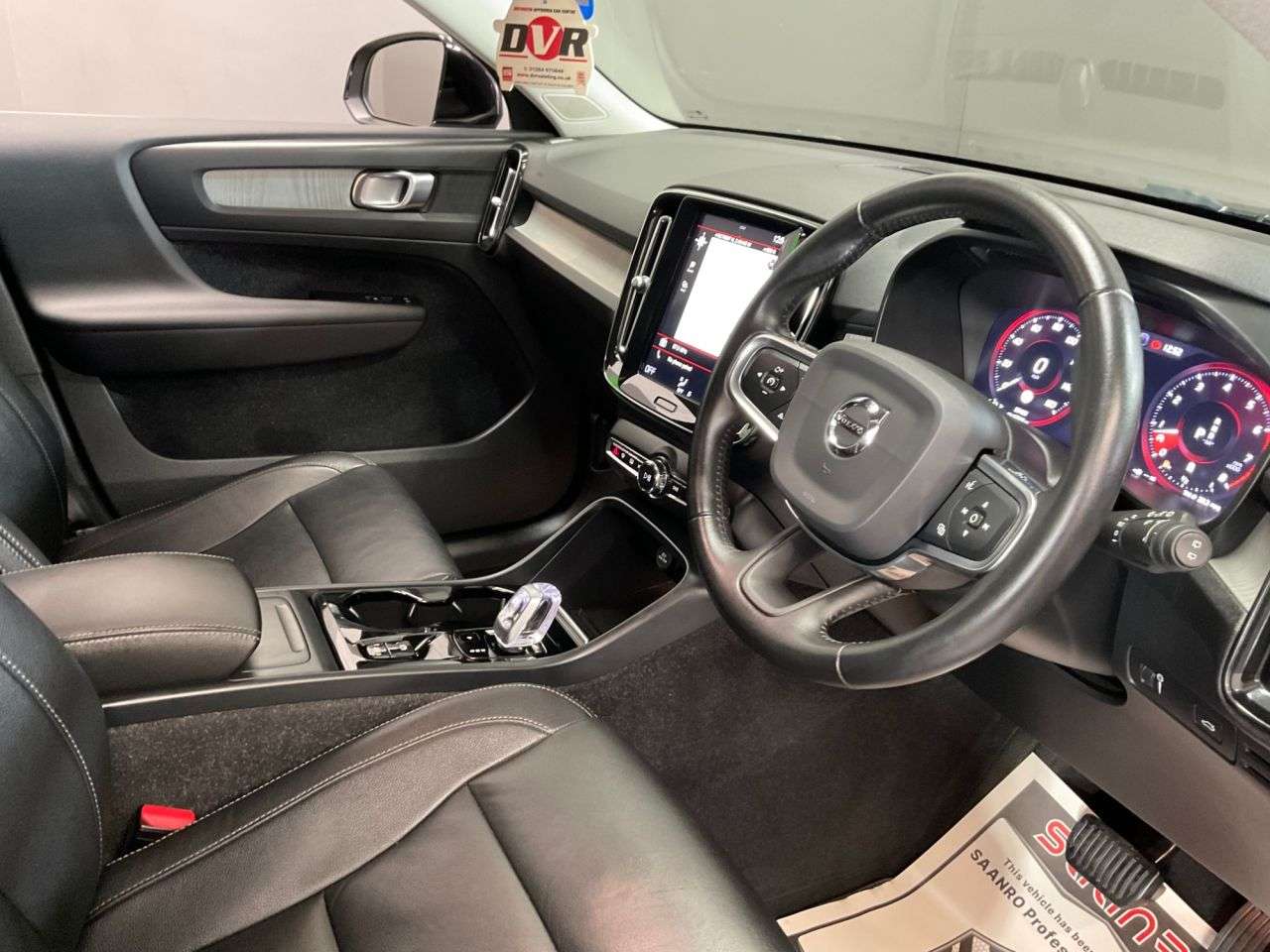 2020 VOLVO XC40 2020 VOLVO XC40