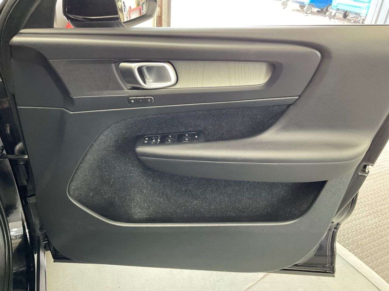 2020 VOLVO XC40 2020 VOLVO XC40