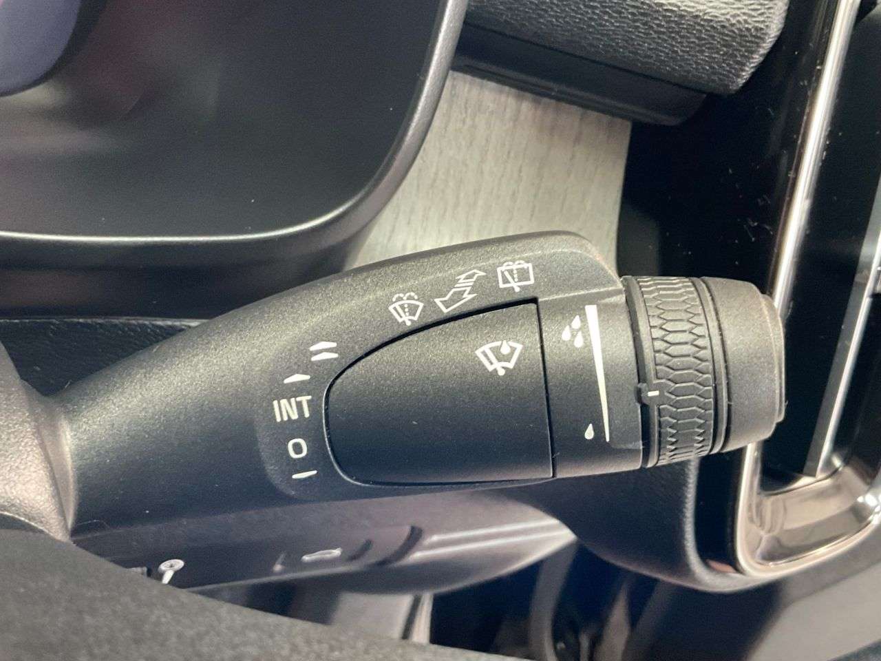 2020 VOLVO XC40 2020 VOLVO XC40