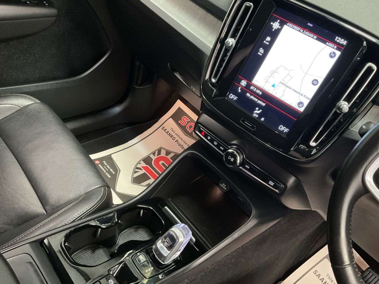 2020 VOLVO XC40 2020 VOLVO XC40