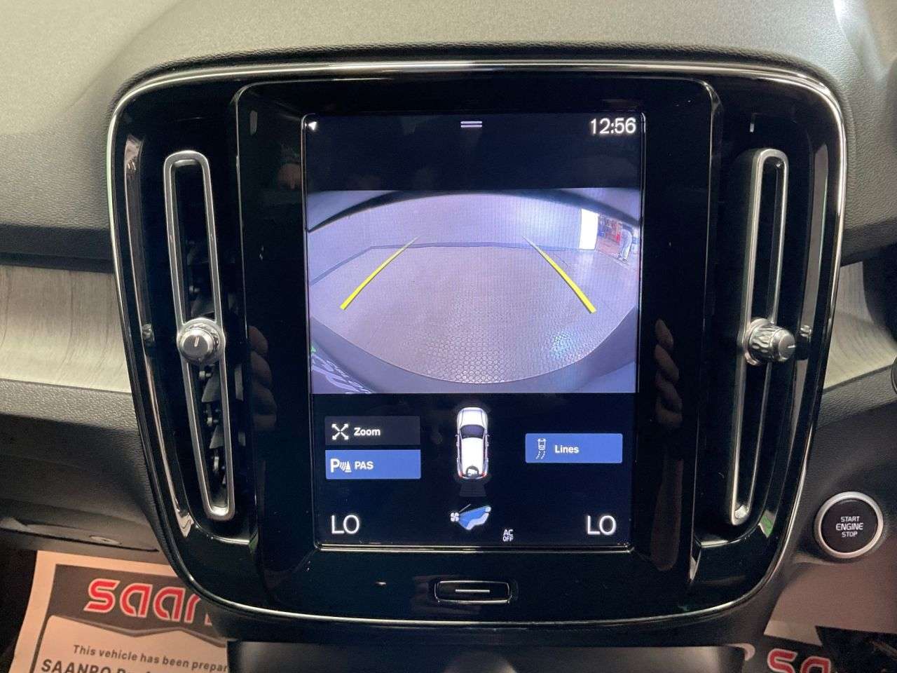 2020 VOLVO XC40 2020 VOLVO XC40