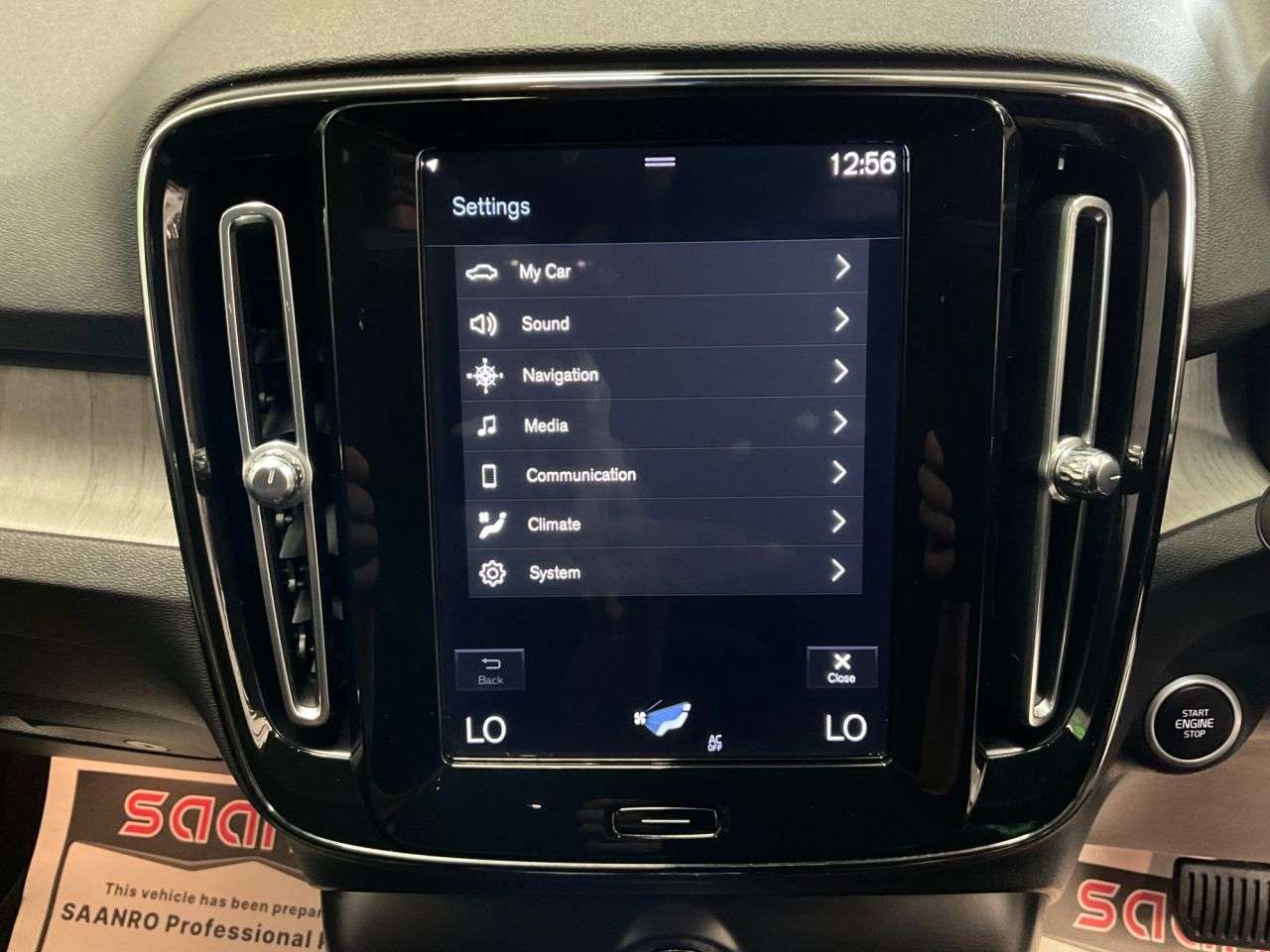 2020 VOLVO XC40 2020 VOLVO XC40