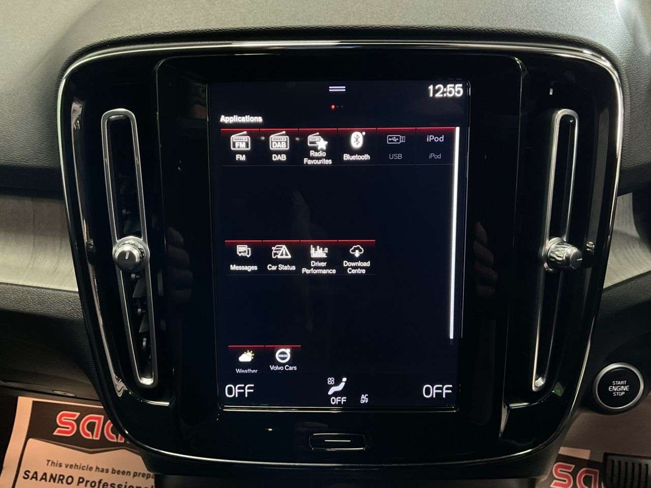 2020 VOLVO XC40 2020 VOLVO XC40