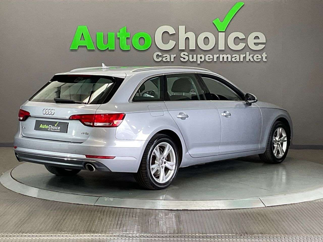 2017 AUDI A4 AVANT 2017 AUDI A4 AVANT