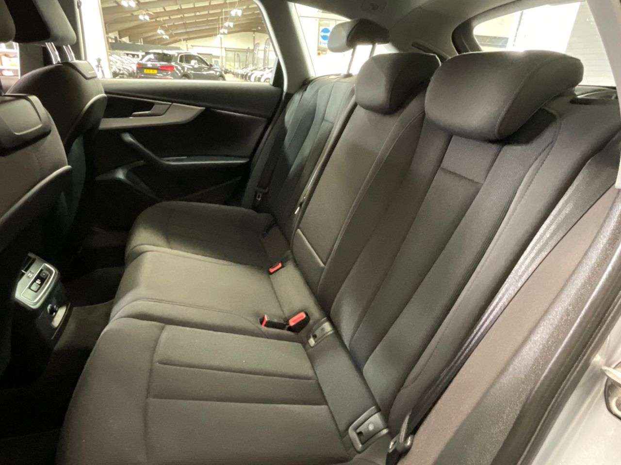 2017 AUDI A4 AVANT 2017 AUDI A4 AVANT