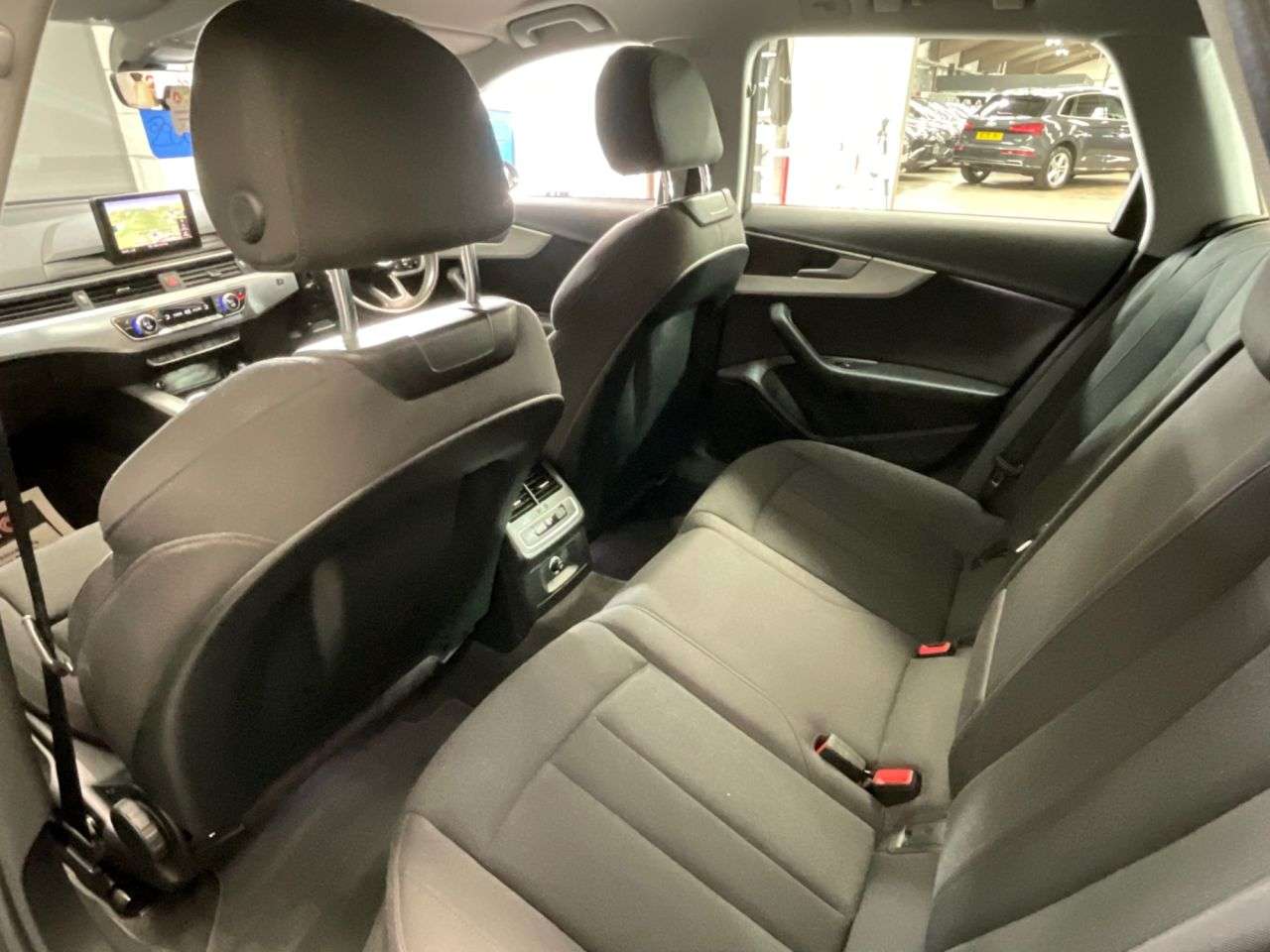 2017 AUDI A4 AVANT 2017 AUDI A4 AVANT