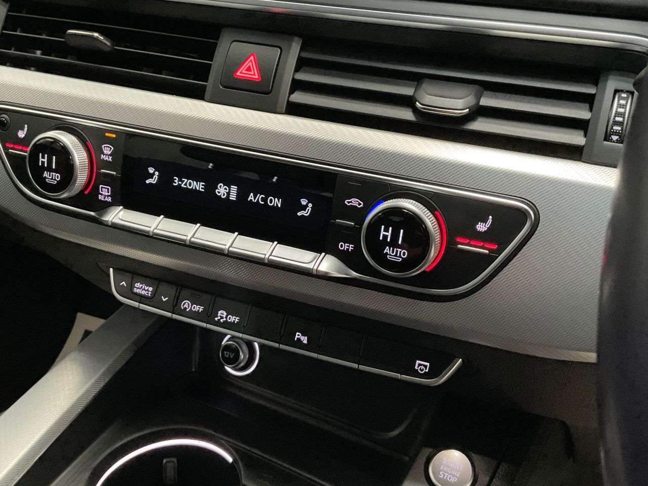 2017 AUDI A4 AVANT 2017 AUDI A4 AVANT