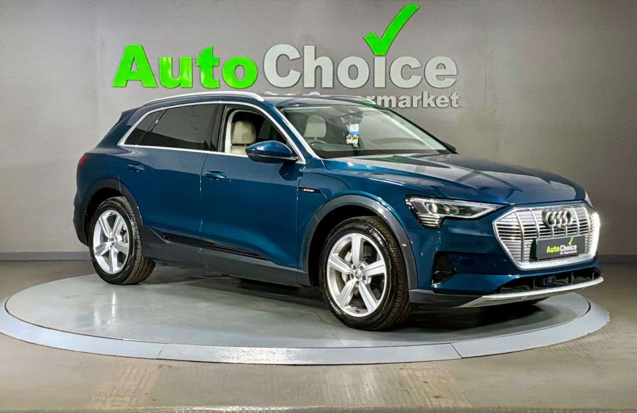 A 2019 AUDI E-TRON 55 SUV 5dr Electric Auto quattro 95kWh (408 ps) *UPTO 237mls RANGE, MASSIVE A 2019 AUDI E-TRON 55 SUV 5dr Electric Auto quattro 95kWh (408 ps) *UPTO 237mls RANGE, MASSIVE