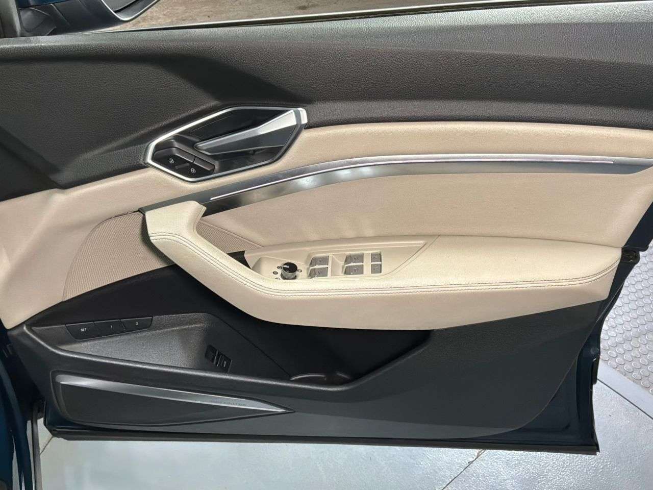 2019 AUDI E-TRON 2019 AUDI E-TRON