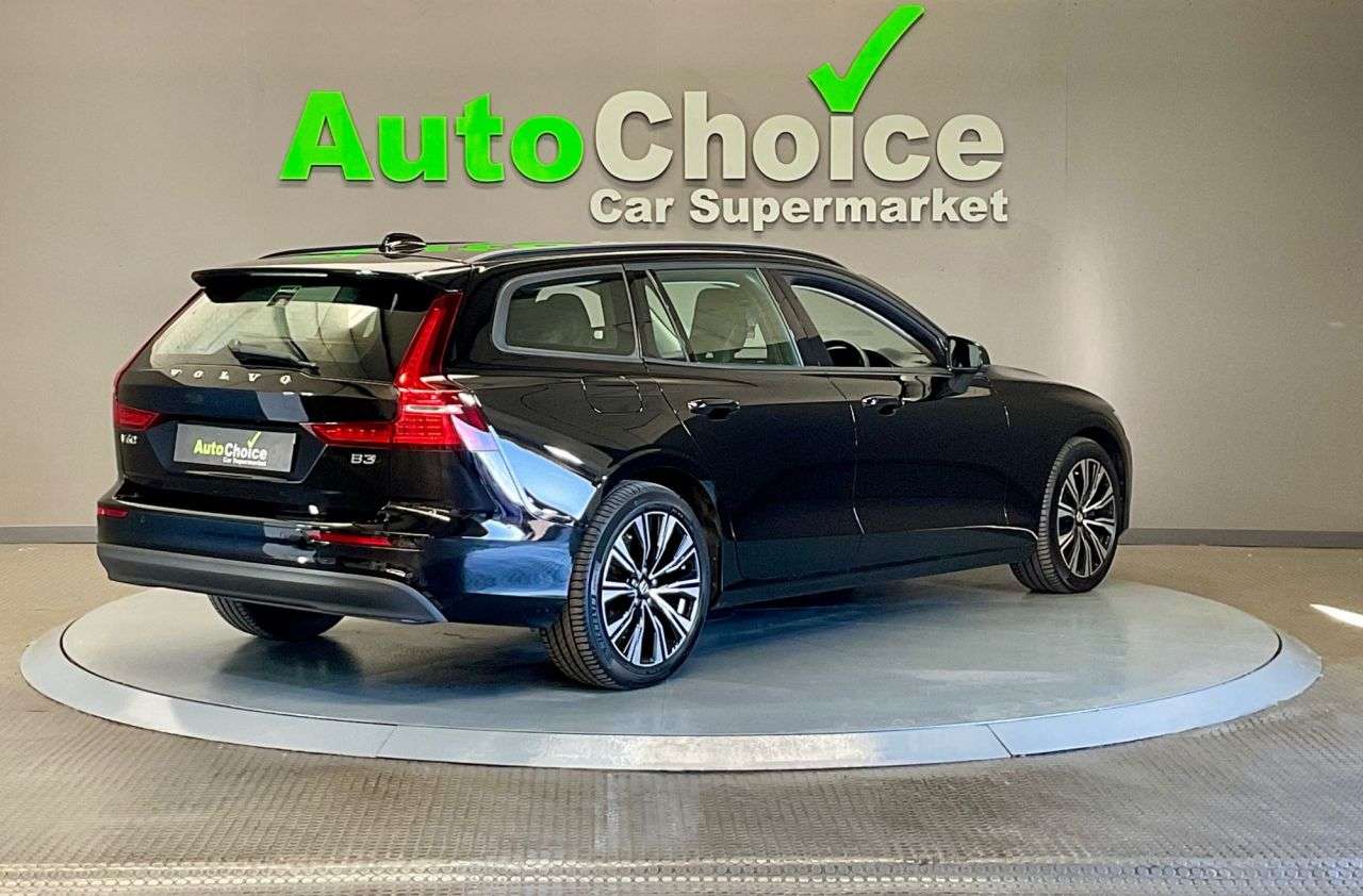 2023 VOLVO V60 2023 VOLVO V60