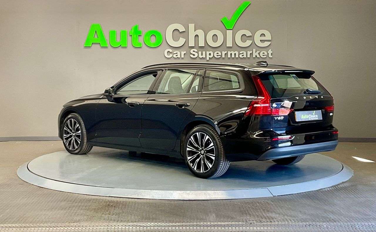 2023 VOLVO V60 2023 VOLVO V60