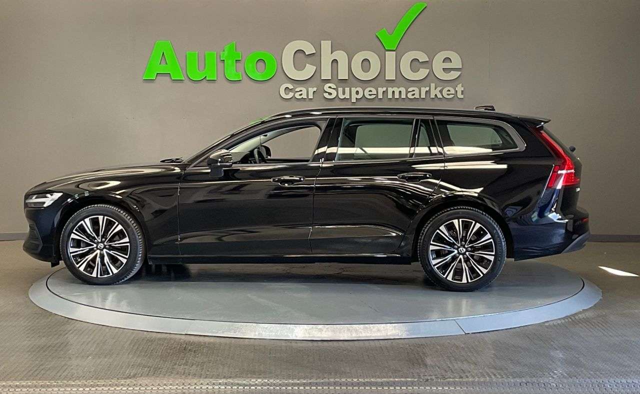 2023 VOLVO V60 2023 VOLVO V60