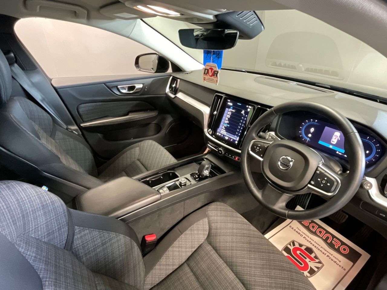 2023 VOLVO V60 2023 VOLVO V60