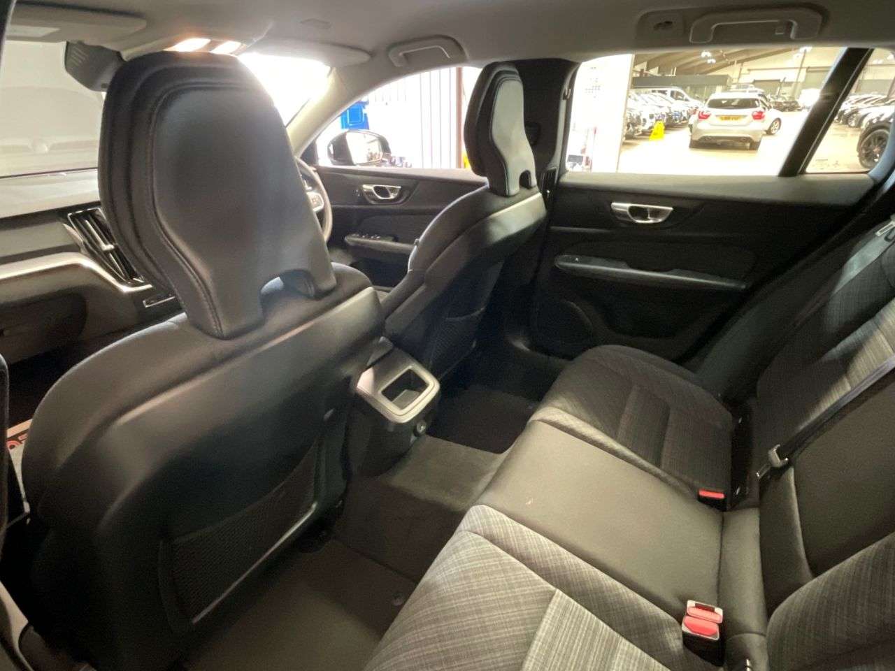 2023 VOLVO V60 2023 VOLVO V60