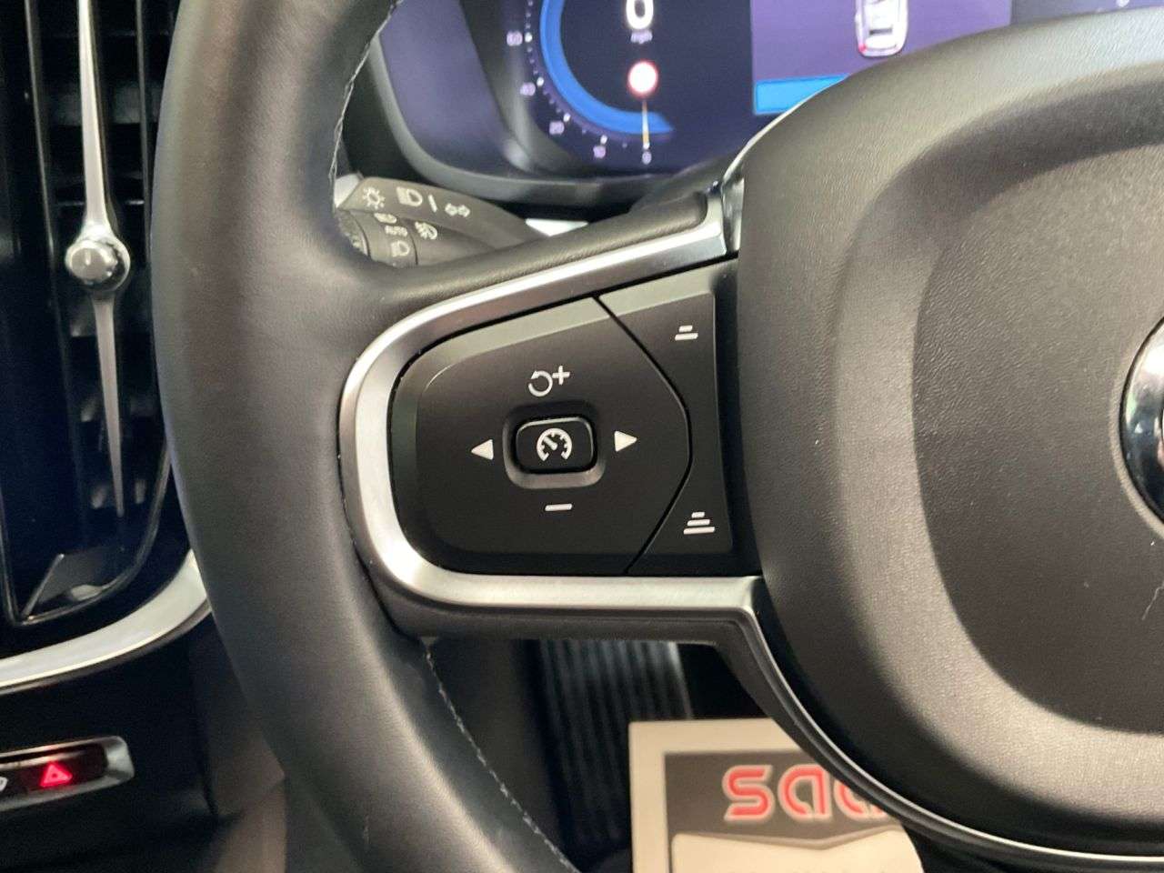 2023 VOLVO V60 2023 VOLVO V60