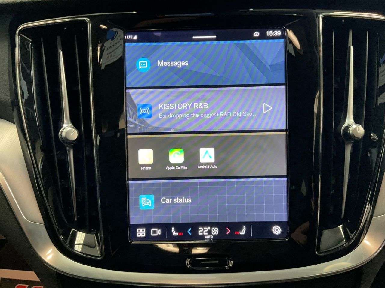 2023 VOLVO V60 2023 VOLVO V60