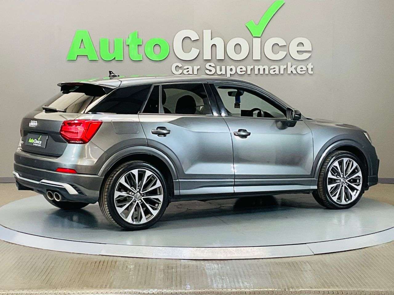 2020 AUDI SQ2 2020 AUDI SQ2