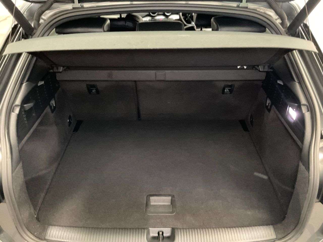 2020 AUDI SQ2 2020 AUDI SQ2