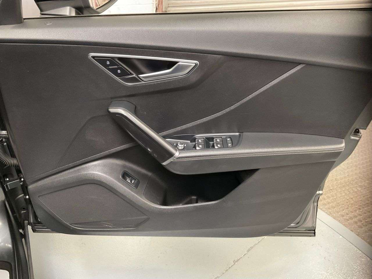 2020 AUDI SQ2 2020 AUDI SQ2