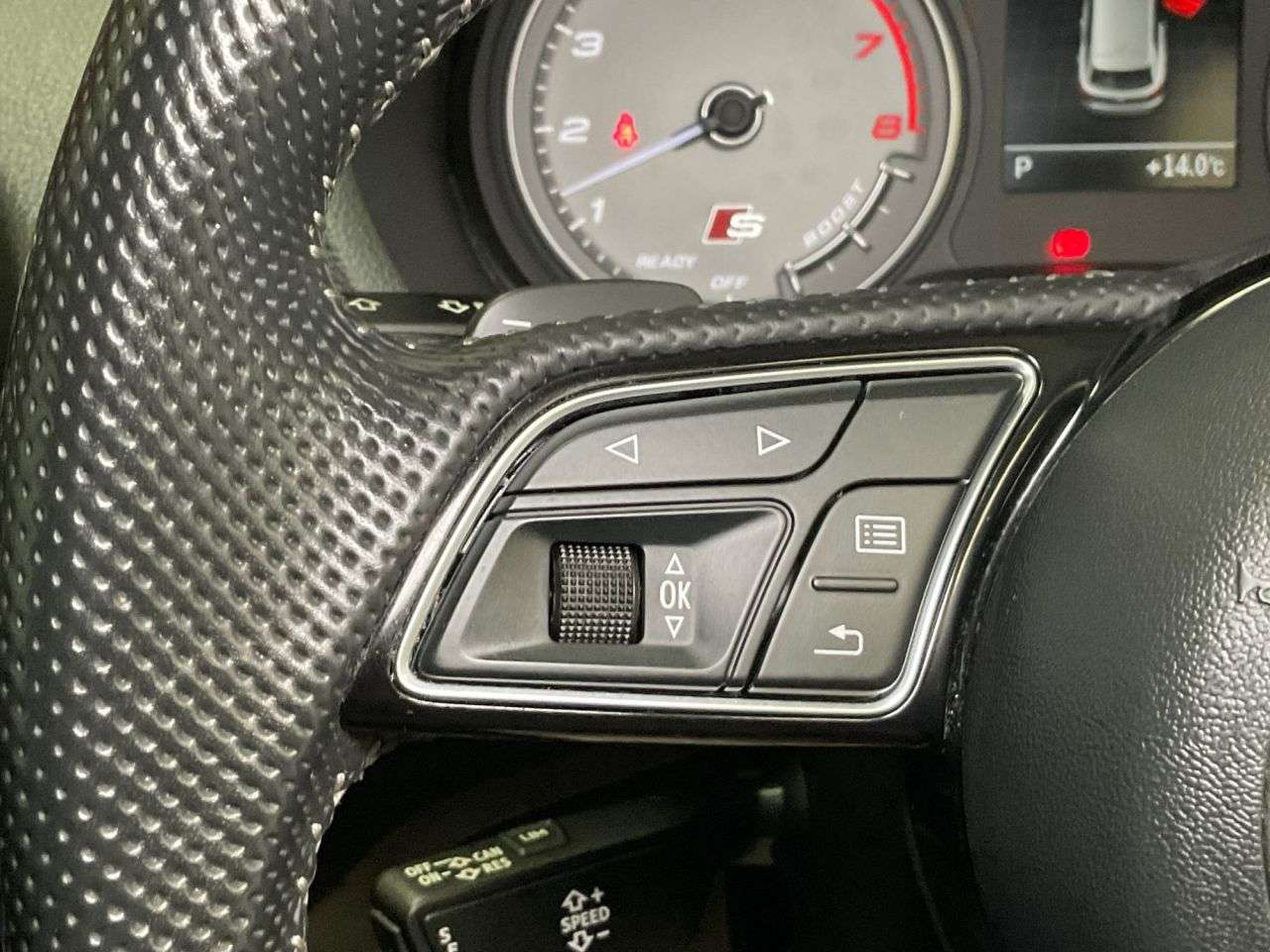 2020 AUDI SQ2 2020 AUDI SQ2