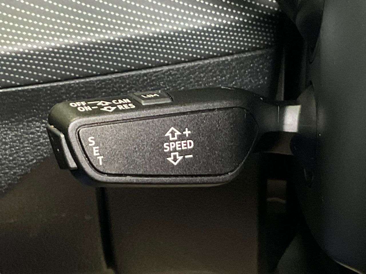 2020 AUDI SQ2 2020 AUDI SQ2