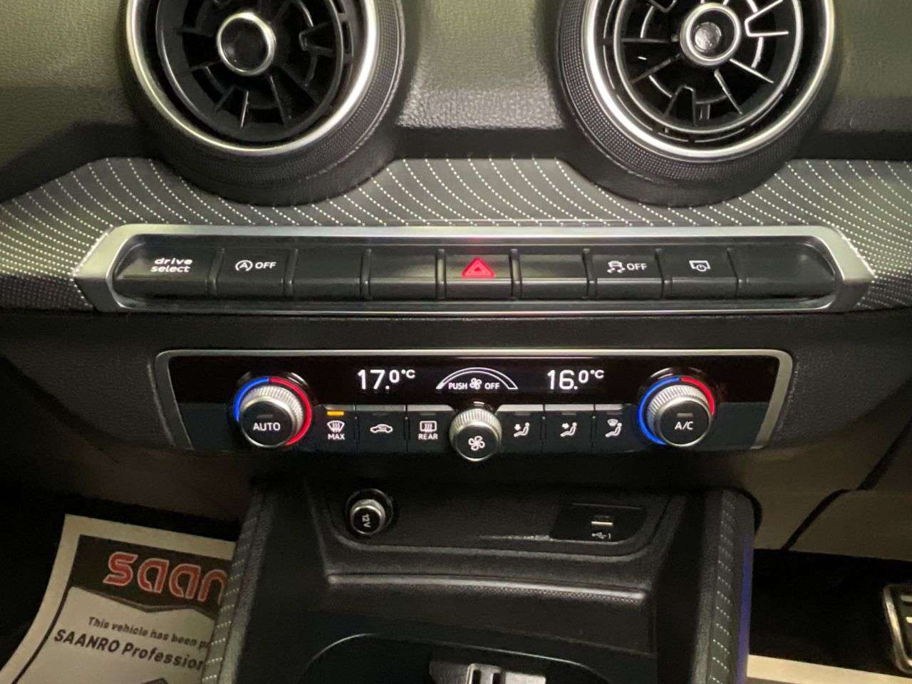 2020 AUDI SQ2 2020 AUDI SQ2