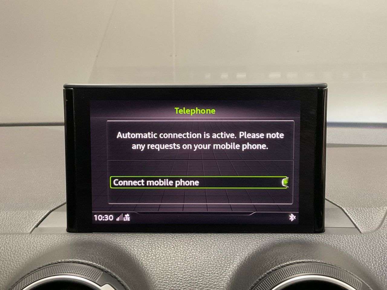 2020 AUDI SQ2 2020 AUDI SQ2