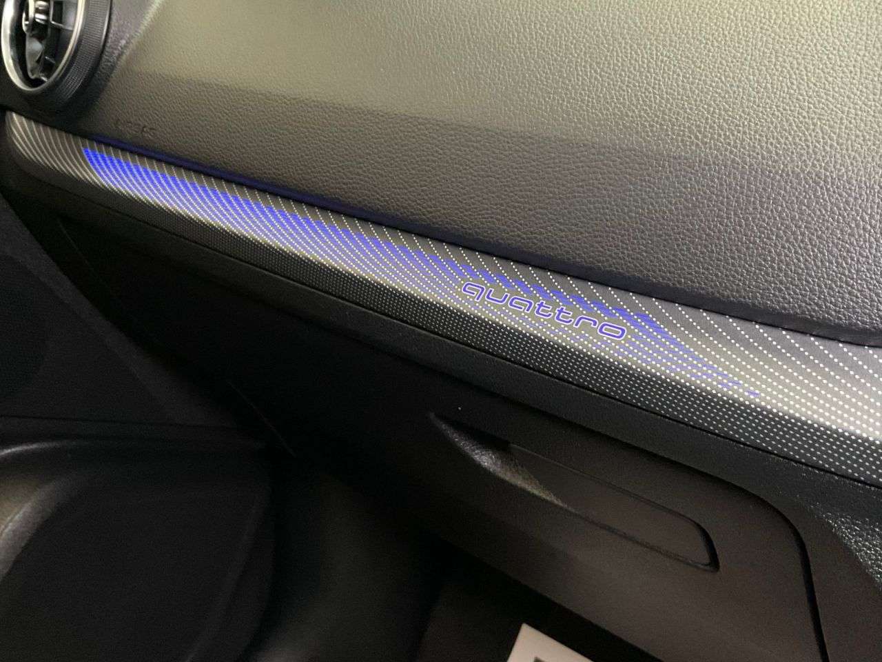 2020 AUDI SQ2 2020 AUDI SQ2