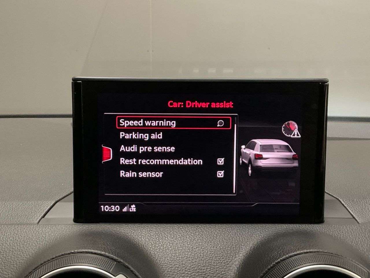 2020 AUDI SQ2 2020 AUDI SQ2