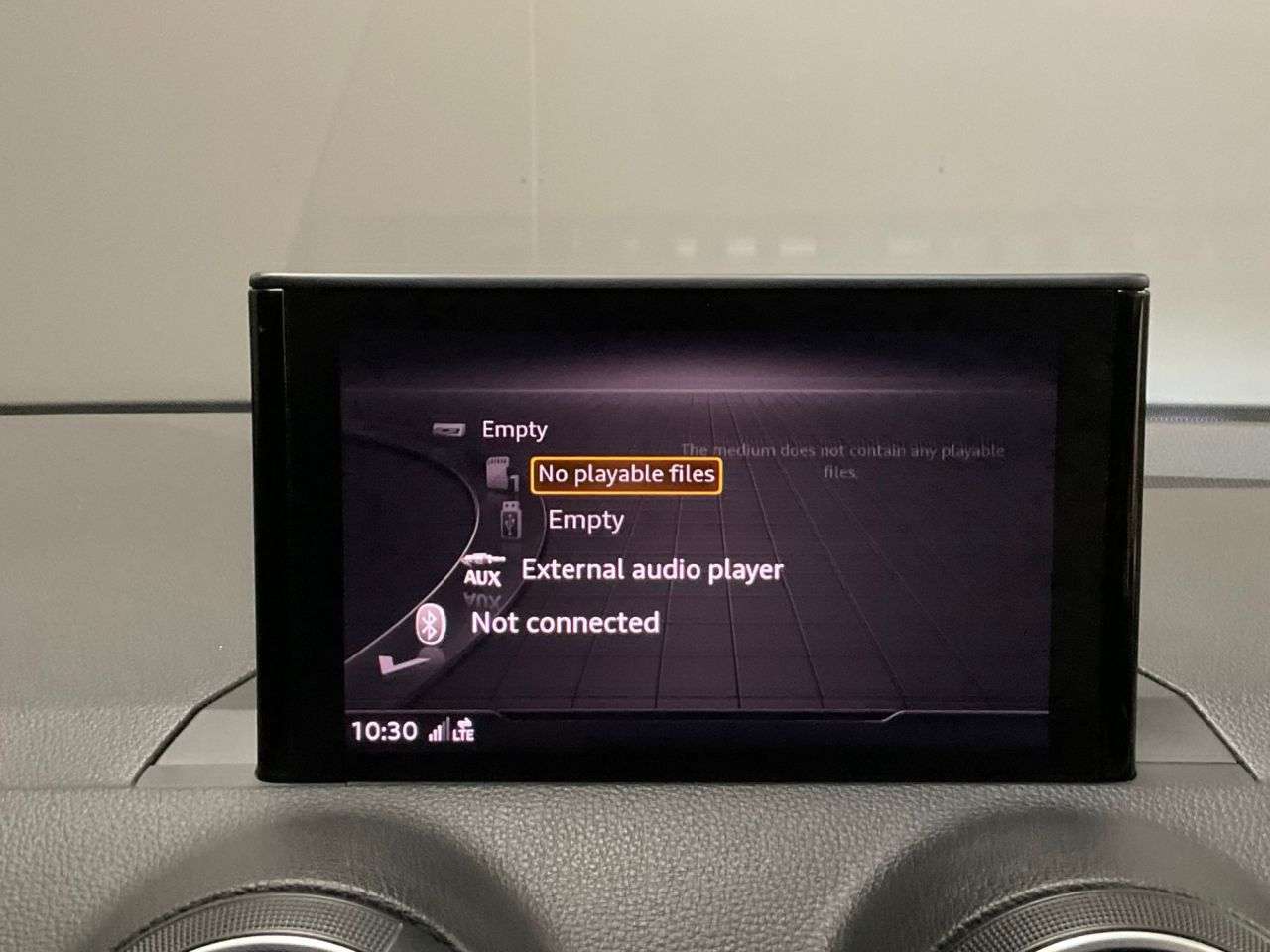 2020 AUDI SQ2 2020 AUDI SQ2