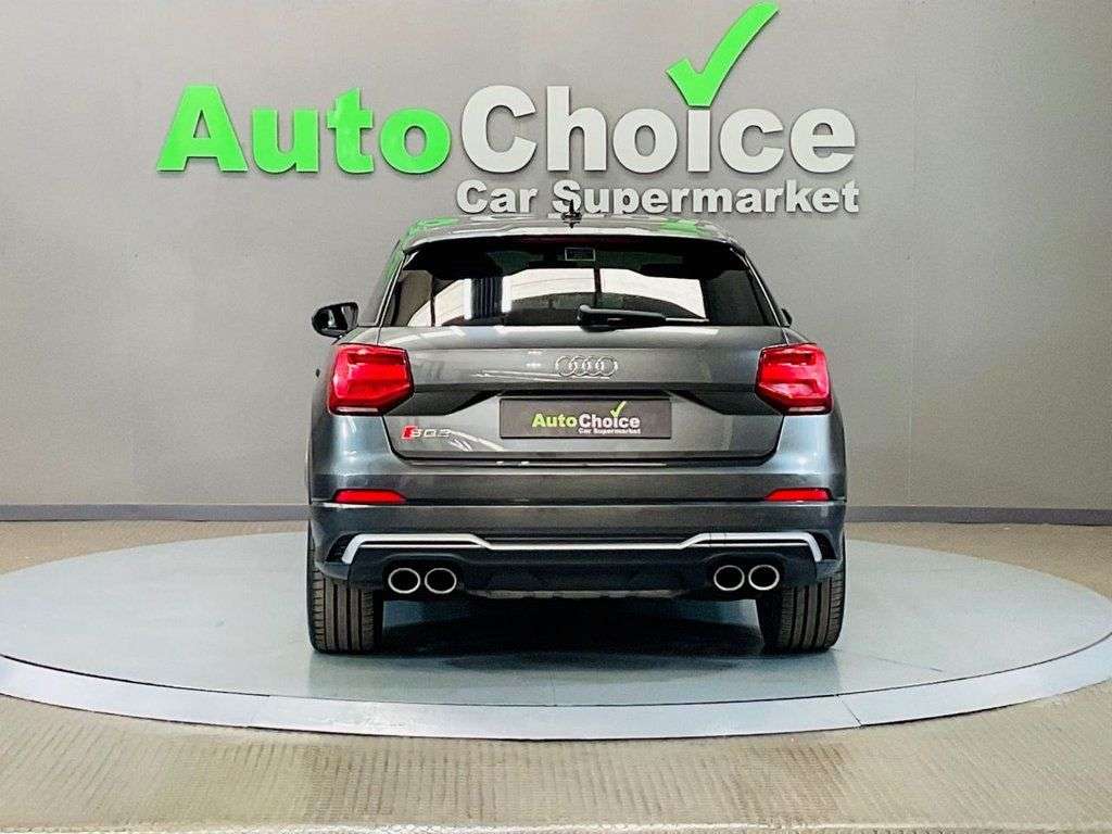 2020 AUDI SQ2 2020 AUDI SQ2