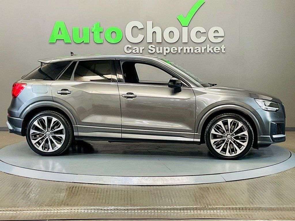2020 AUDI SQ2 2020 AUDI SQ2