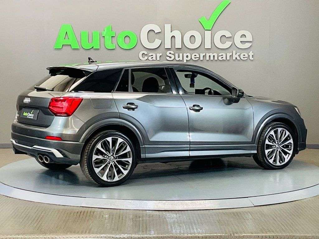 2020 AUDI SQ2 2020 AUDI SQ2