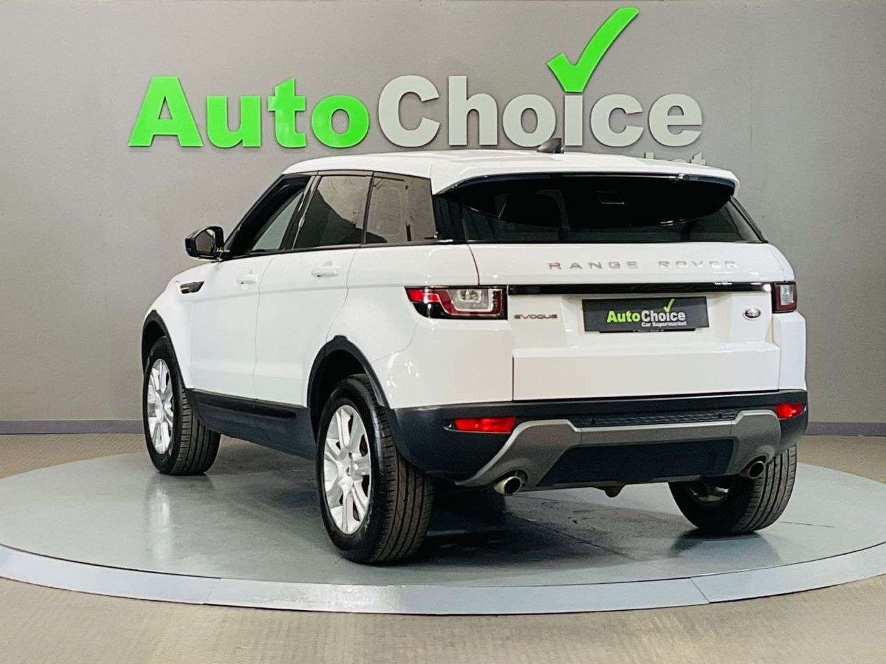 2018 LAND ROVER RANGE ROVER EVOQUE 2018 LAND ROVER RANGE ROVER EVOQUE