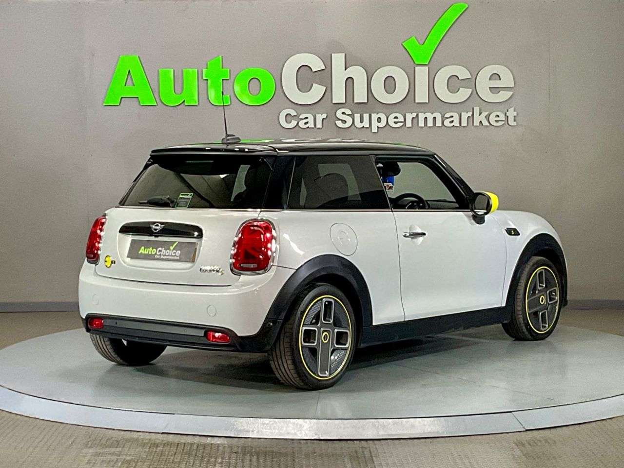 2021 MINI ELECTRIC HATCH 2021 MINI ELECTRIC HATCH