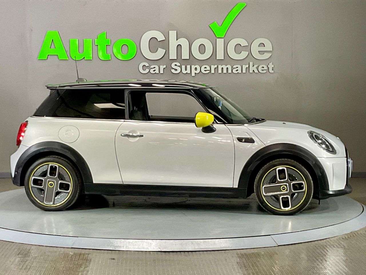 2021 MINI ELECTRIC HATCH 2021 MINI ELECTRIC HATCH