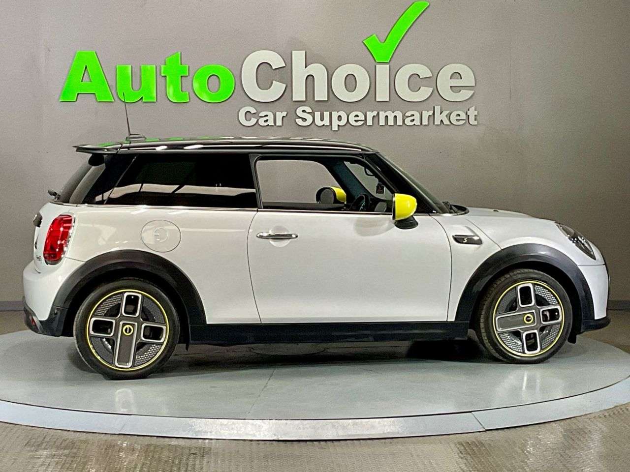 2021 MINI ELECTRIC HATCH 2021 MINI ELECTRIC HATCH