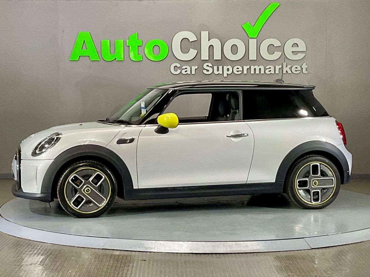 2021 MINI ELECTRIC HATCH 2021 MINI ELECTRIC HATCH
