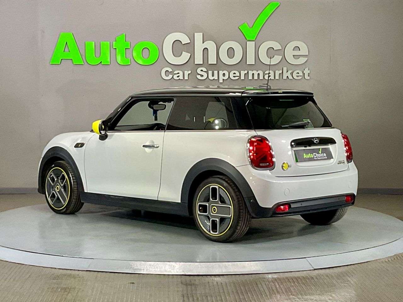 2021 MINI ELECTRIC HATCH 2021 MINI ELECTRIC HATCH