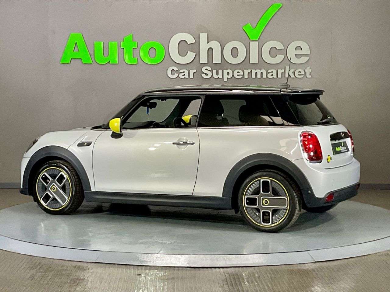 2021 MINI ELECTRIC HATCH 2021 MINI ELECTRIC HATCH