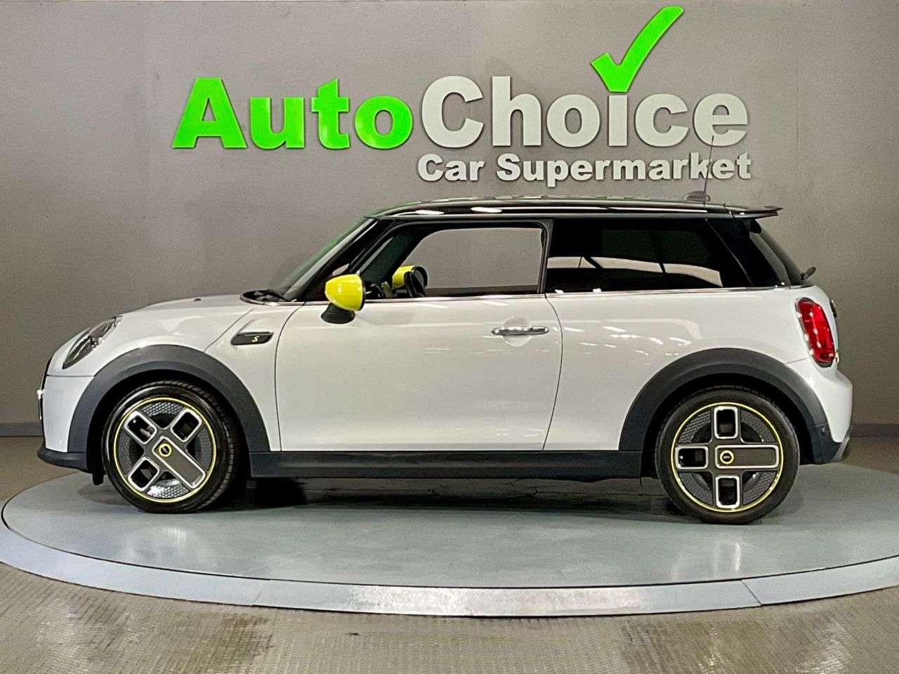 2021 MINI ELECTRIC HATCH 2021 MINI ELECTRIC HATCH
