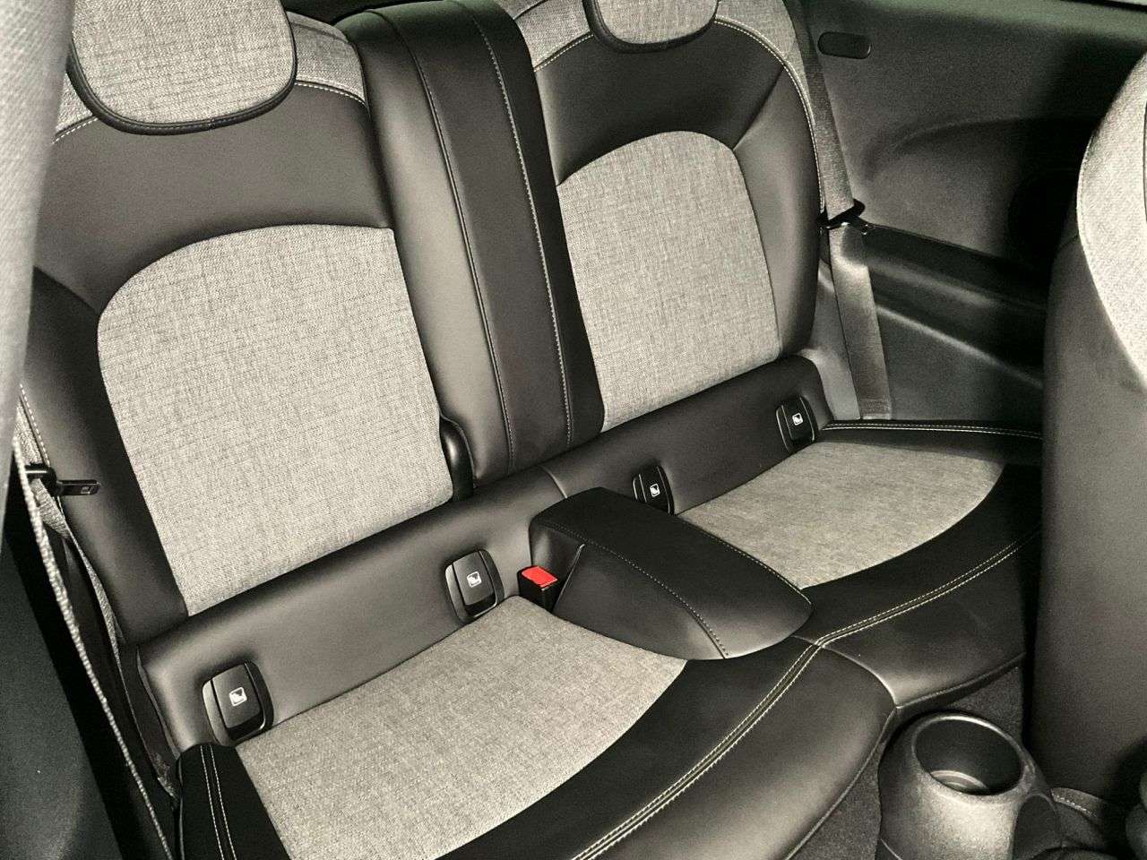 2021 MINI ELECTRIC HATCH 2021 MINI ELECTRIC HATCH