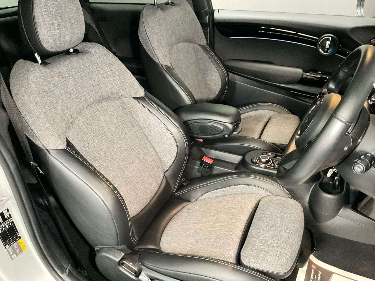 2021 MINI ELECTRIC HATCH 2021 MINI ELECTRIC HATCH