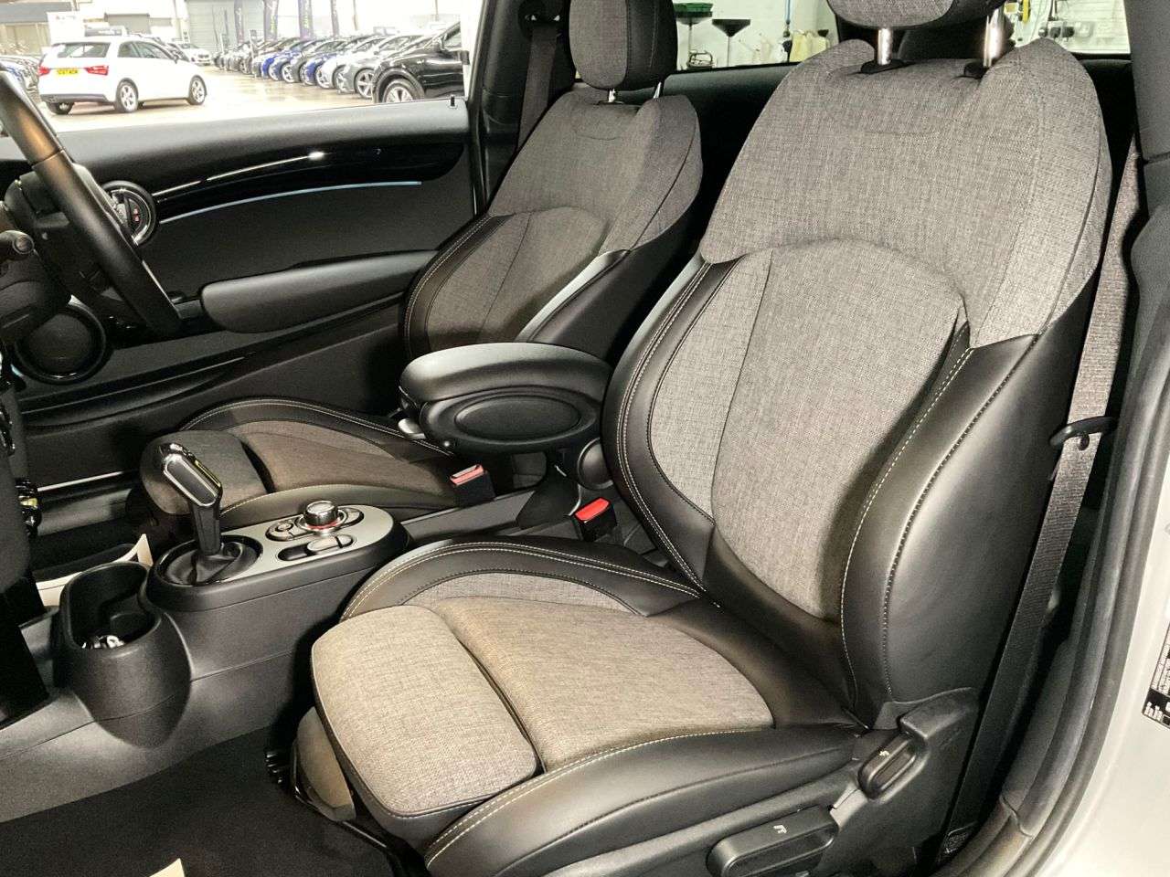 2021 MINI ELECTRIC HATCH 2021 MINI ELECTRIC HATCH