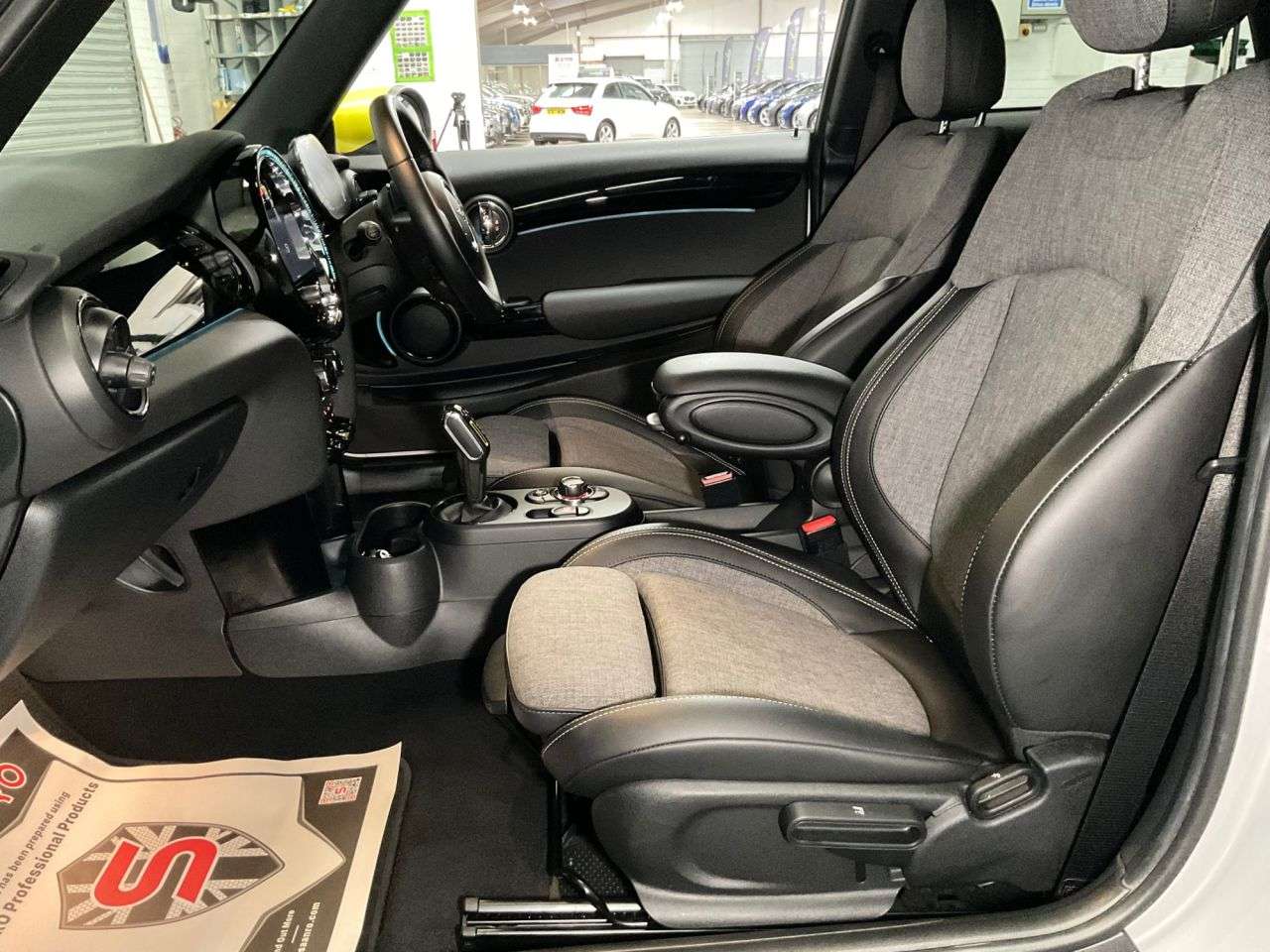 2021 MINI ELECTRIC HATCH 2021 MINI ELECTRIC HATCH