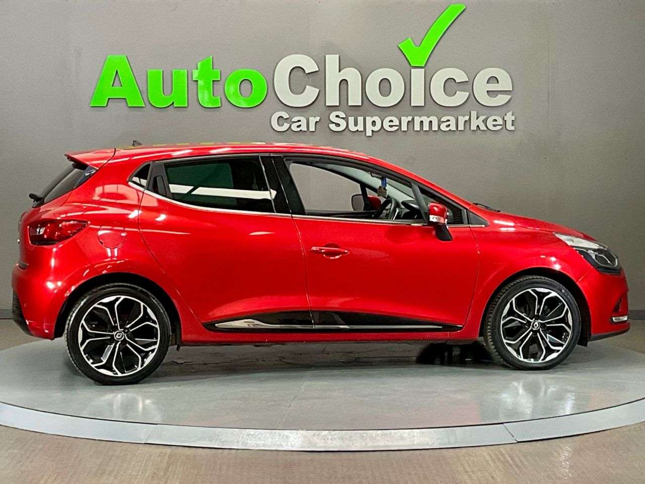 2018 RENAULT CLIO 2018 RENAULT CLIO