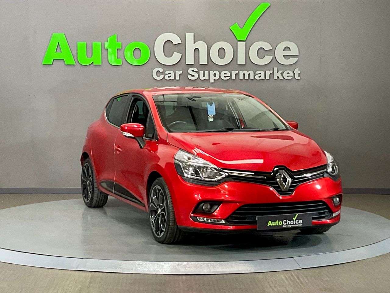 2018 RENAULT CLIO 2018 RENAULT CLIO